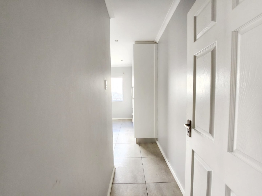 To Let 3 Bedroom Property for Rent in Lovemore Park Eastern Cape